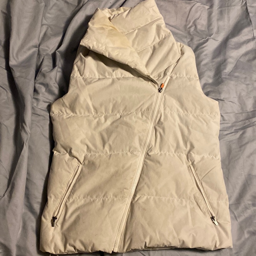 Lucy puffy vest